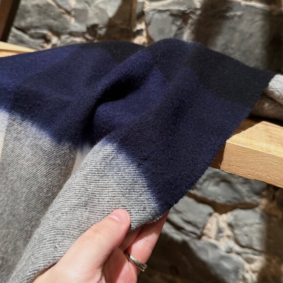 Burberry Blue Ivory Exploded Check Overdye Effect 200cm Cashmere Scarf - Picture 6 of 16